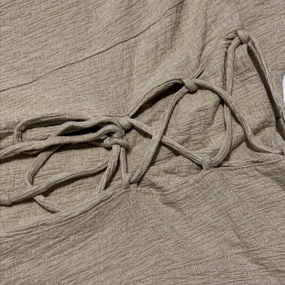 NWTS ANTHROPOLOGIE HALTER VEST (L) - Picture 16 of 17